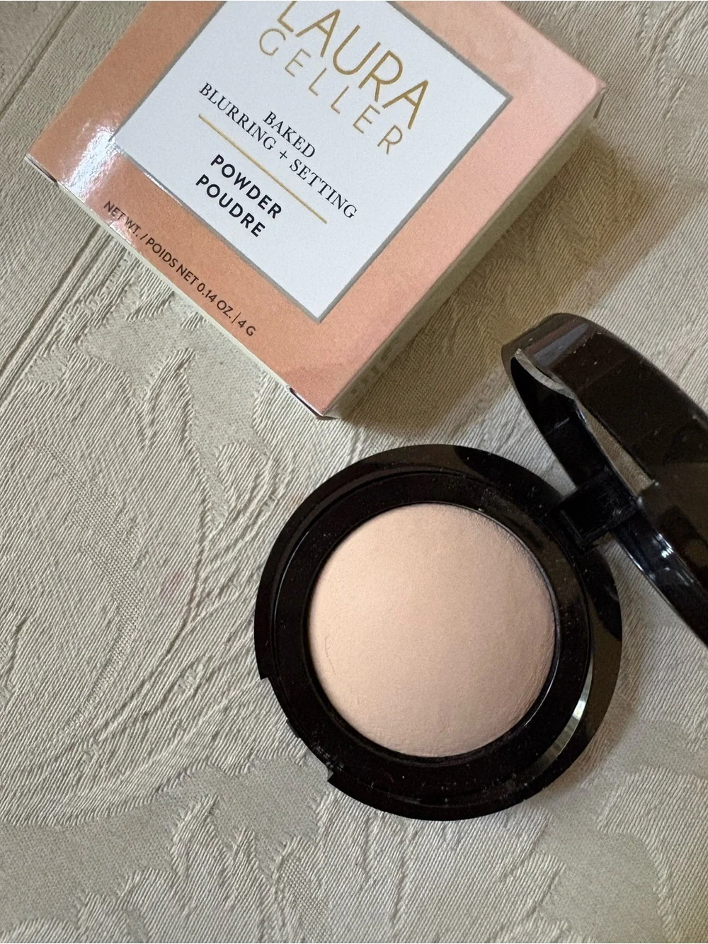 Laura Geller Baked Blurring + Setting Powder in Porcelain to Fair BNIB
